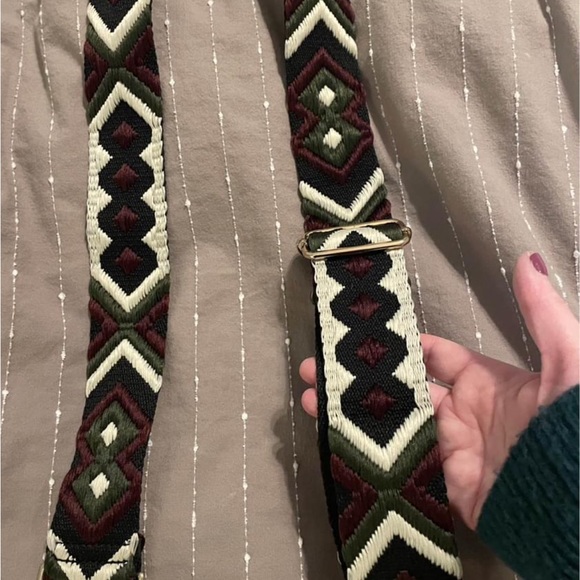 Nwot Ahdorned Mini Vegan messenger and strap - Picture 3 of 3